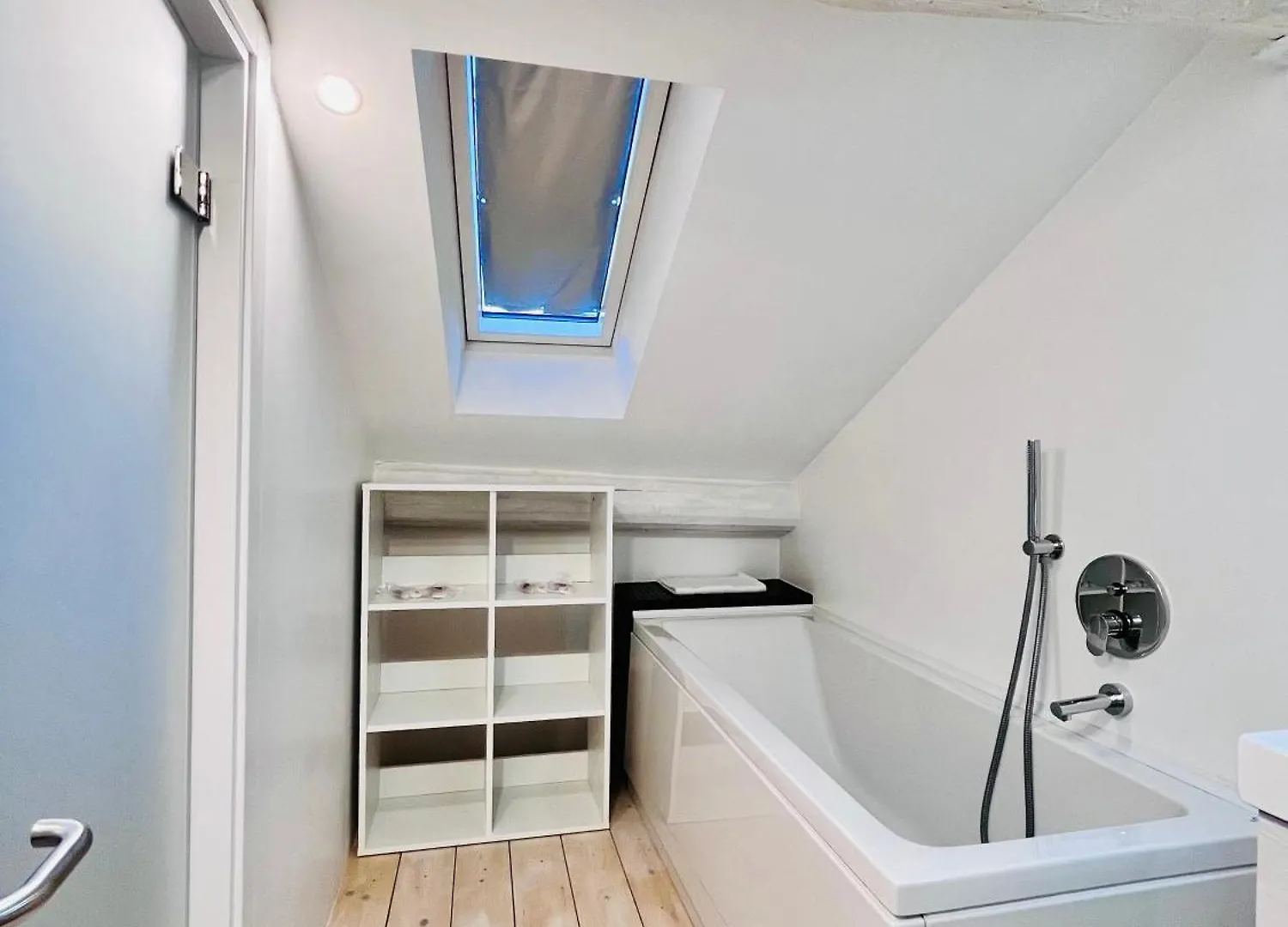 Riverside Loft Navigli - Spacious Two-Bedroom Apartment Milaan 0*,