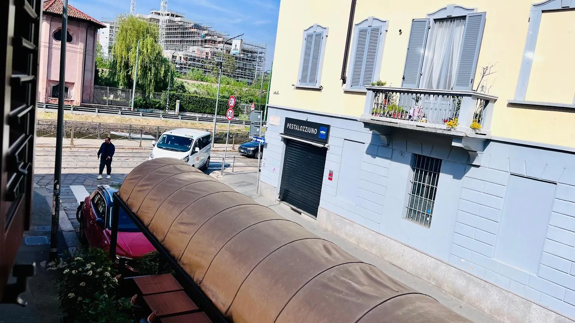 Riverside Loft Navigli - Spacious Two-Bedroom Apartment Milaan 0*,  Italië
